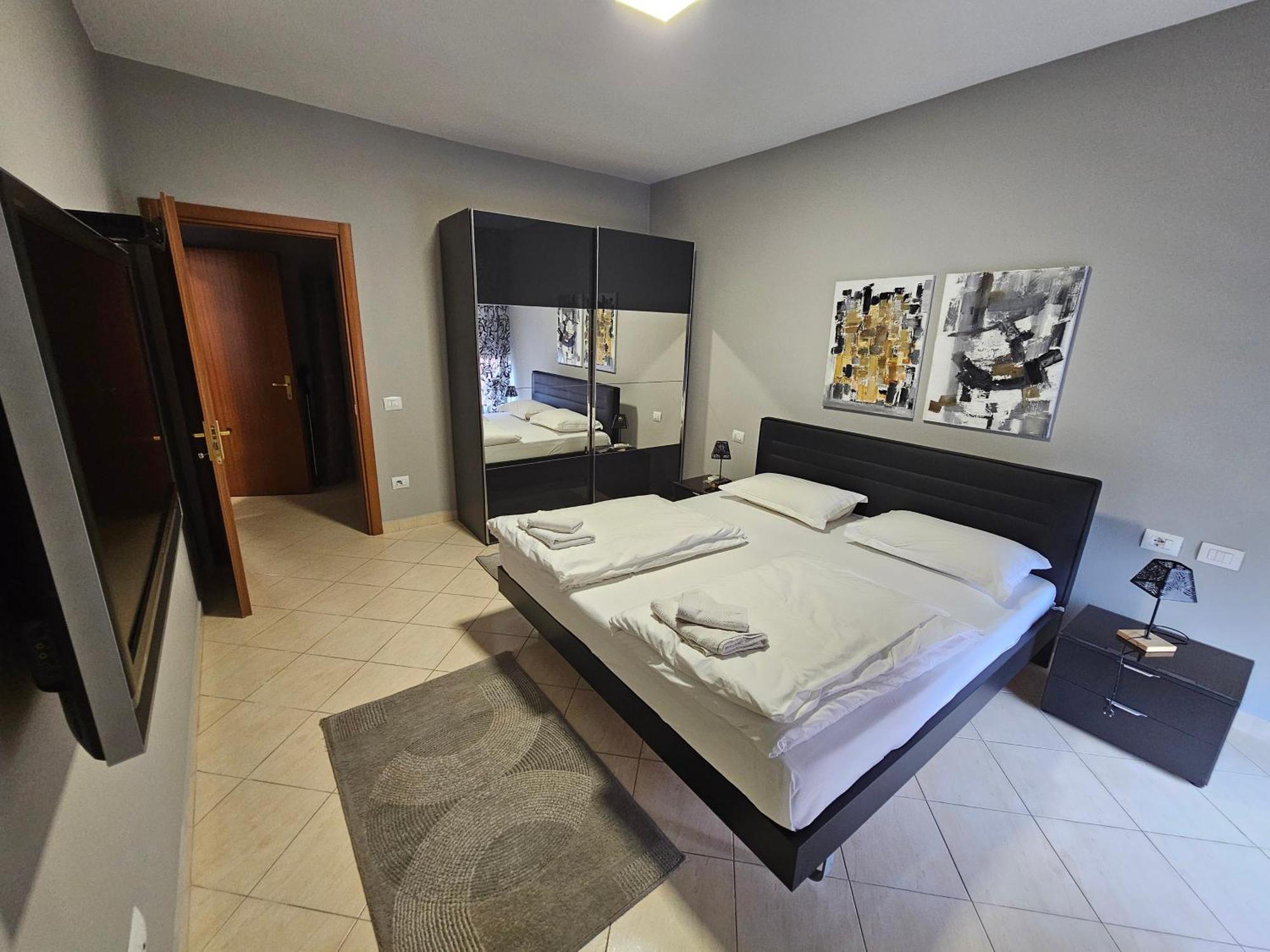 Tirana Center Apartment 12 エクステリア 写真